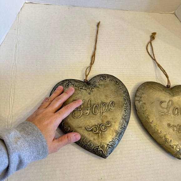 Vintage Set of 2 Stamped Metal Love & Hope Heart Pendants Primitive Décor - Picture 8 of 16